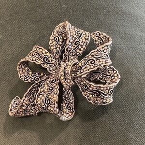 Premier Designs Intricate Silver Brooch